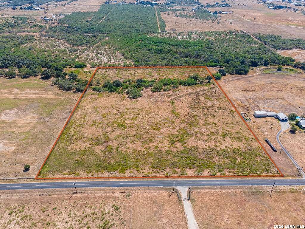17 Acres of Land for Sale in Adkins, Texas