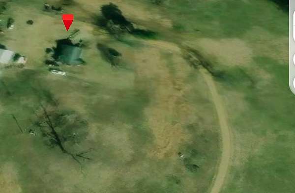 15 Acres of Land with Home for Sale in Columbia, Tennessee