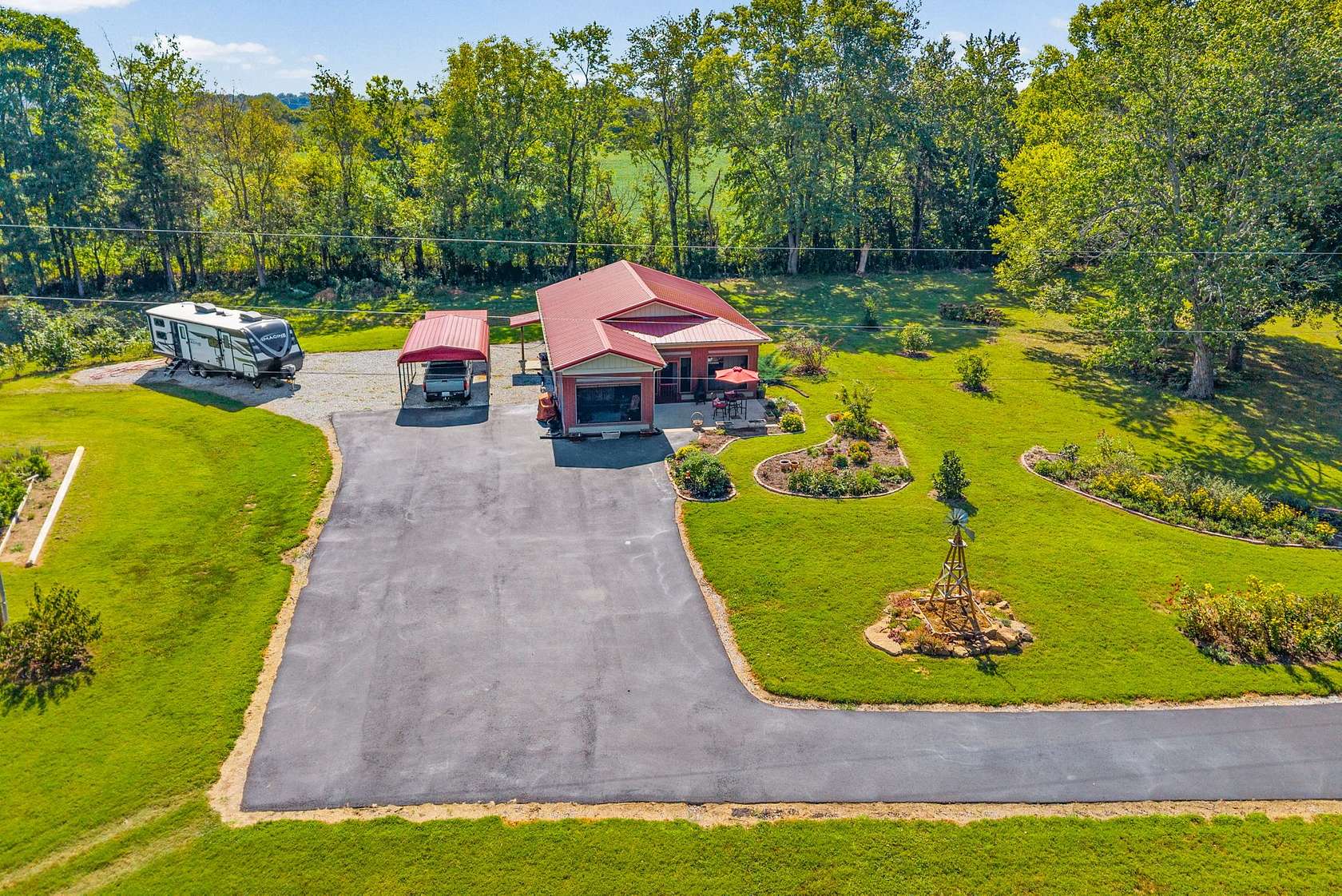 5 Acres of Land with Home for Sale in Cerulean, Kentucky