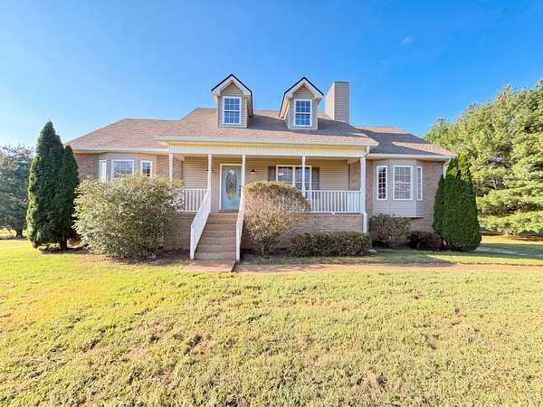 2 Acres of Land with Home for Sale in Springfield, Tennessee