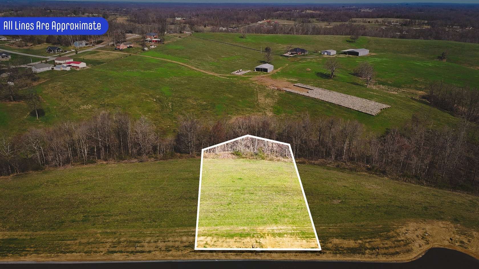 1.1 Acres of Residential Land for Auction in Westmoreland, Tennessee