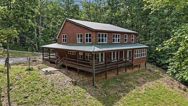 10.4 Acres of Land for Sale in Altamont, Tennessee