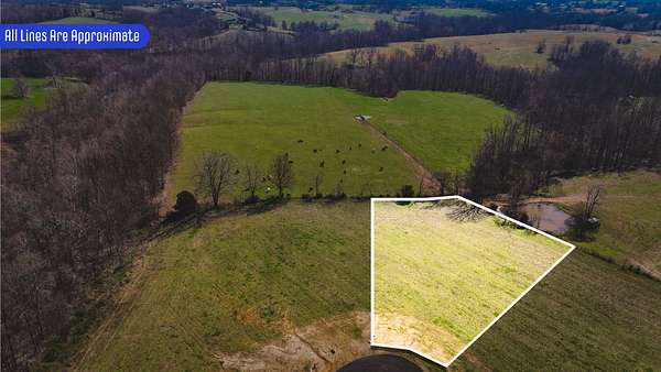 1.39 Acres of Residential Land for Auction in Westmoreland, Tennessee