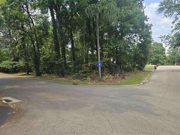 0.17 Acres of Land for Sale in Rockford, Illinois