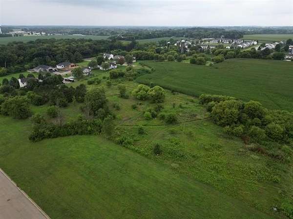 4 Acres of Residential Land for Sale in Poplar Grove, Illinois