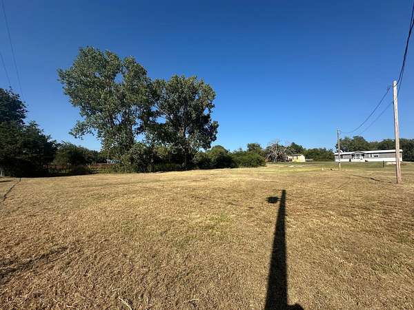 0.5 Acres of Residential Land for Sale in Oak Ridge, Texas