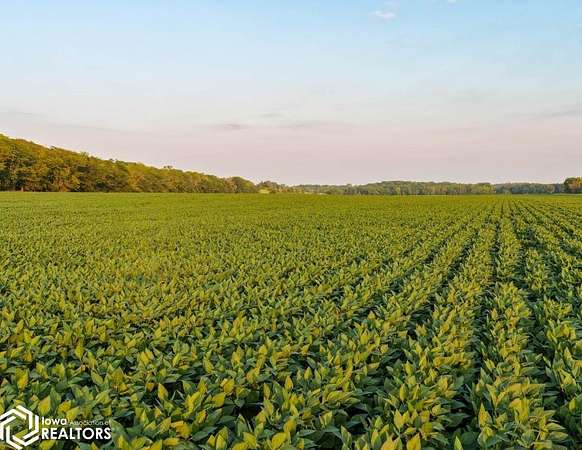 381 Acres of Agricultural Land for Sale in Jefferson, Iowa