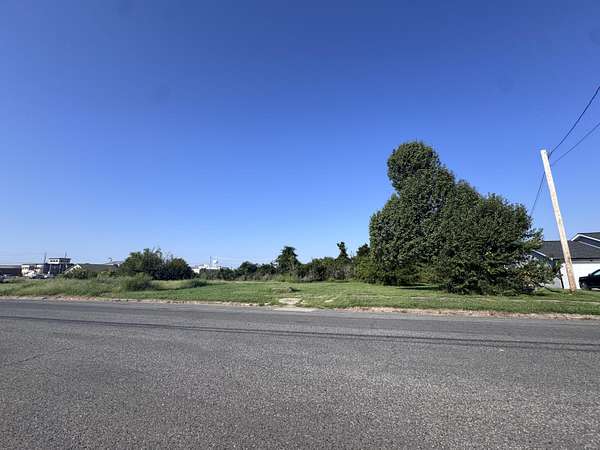 0.2 Acres of Land for Sale in Mayfield, Kentucky