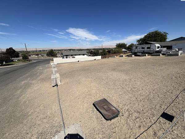 0.27 Acres of Residential Land for Sale in Sunnyside, Washington