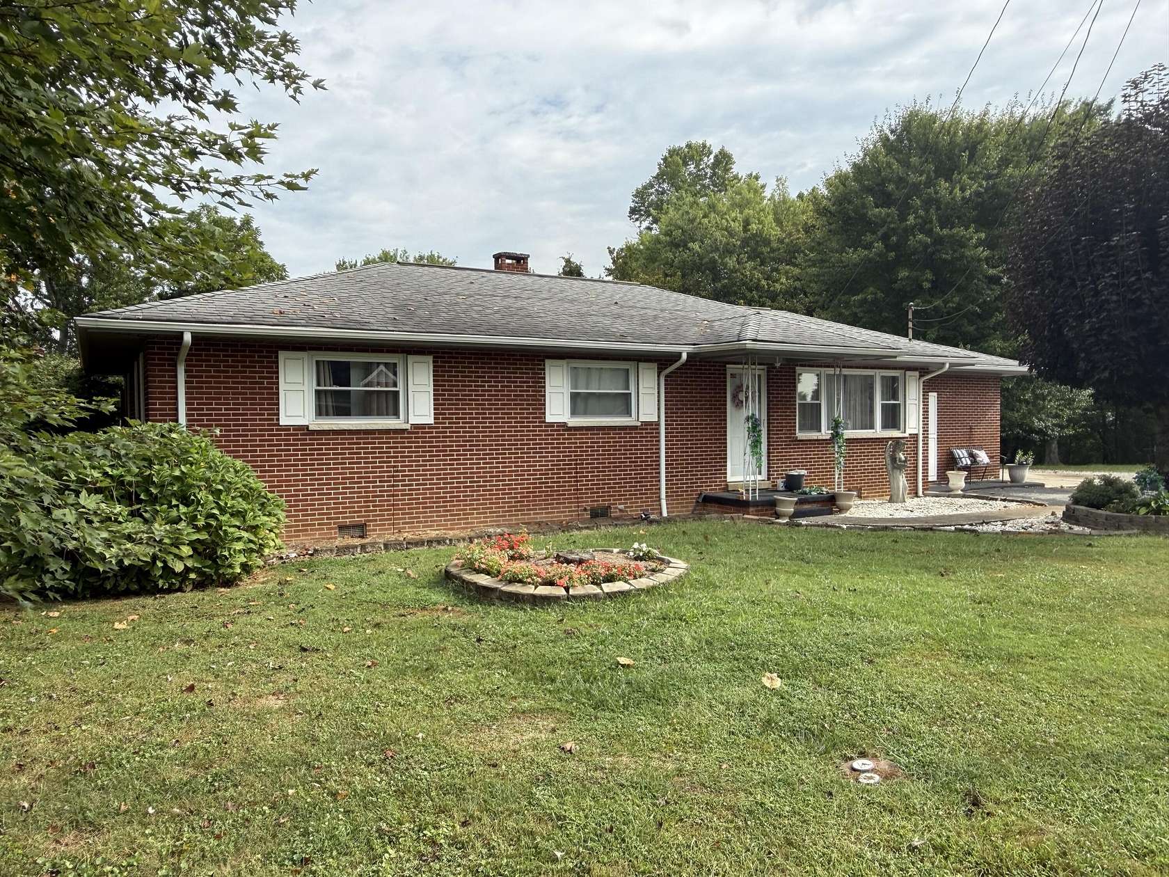 2.1 Acres of Land with Home for Sale in Barbourville, Kentucky