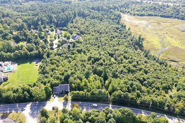 1 Acre of Land for Sale in Sturbridge, Massachusetts