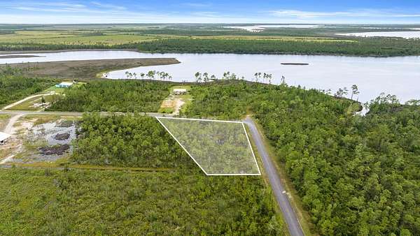 1.36 Acres of Residential Land for Sale in Wewahitchka, Florida