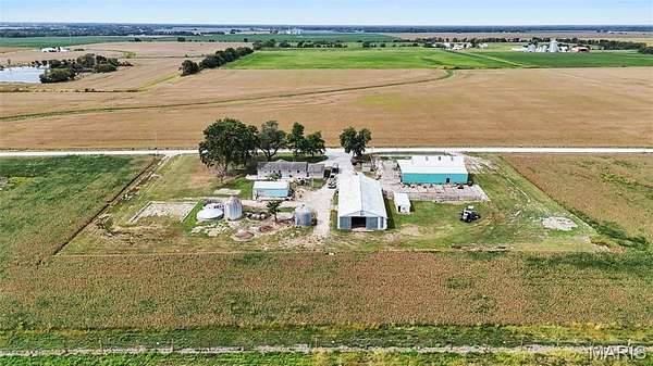 3.54 Acres of Land with Home for Sale in Warrenton, Missouri
