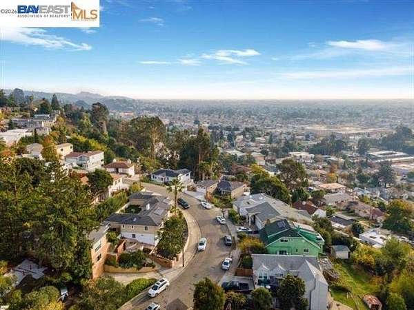 0.11 Acres of Residential Land for Sale in Oakland, California