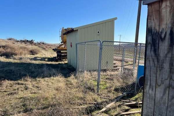 100 Acres of Land for Sale in Wapato, Washington