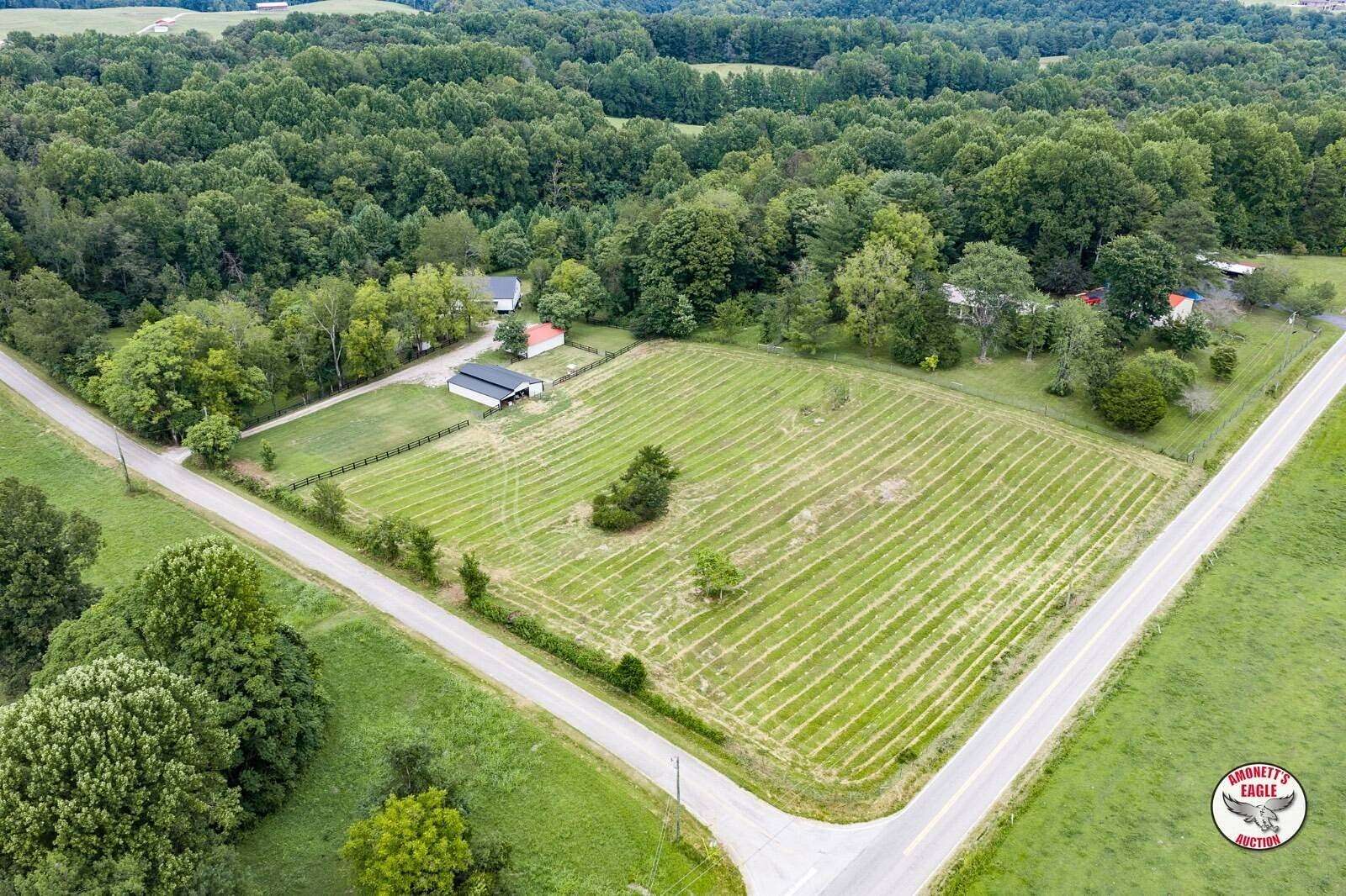 2 Acres of Residential Land for Auction in Byrdstown, Tennessee