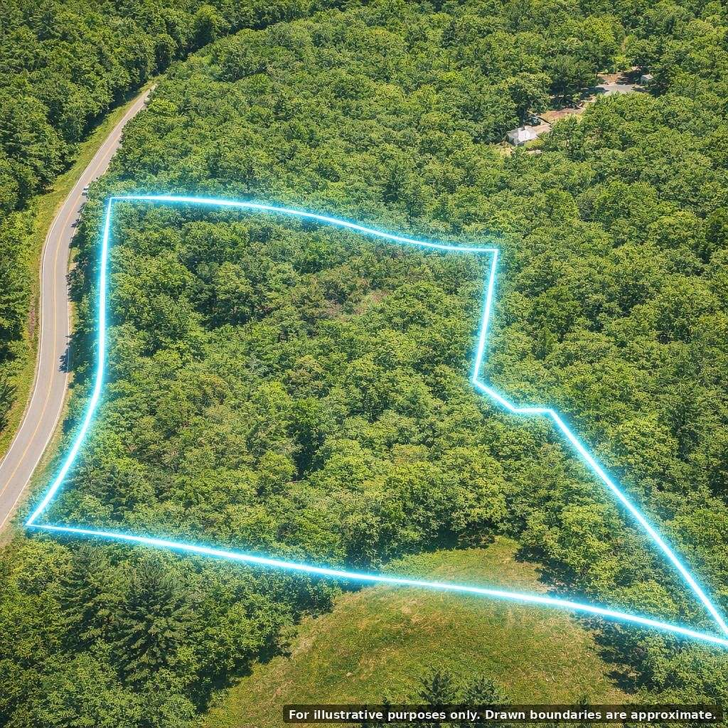 3.8 Acres of Residential Land for Sale in Savannah, Tennessee