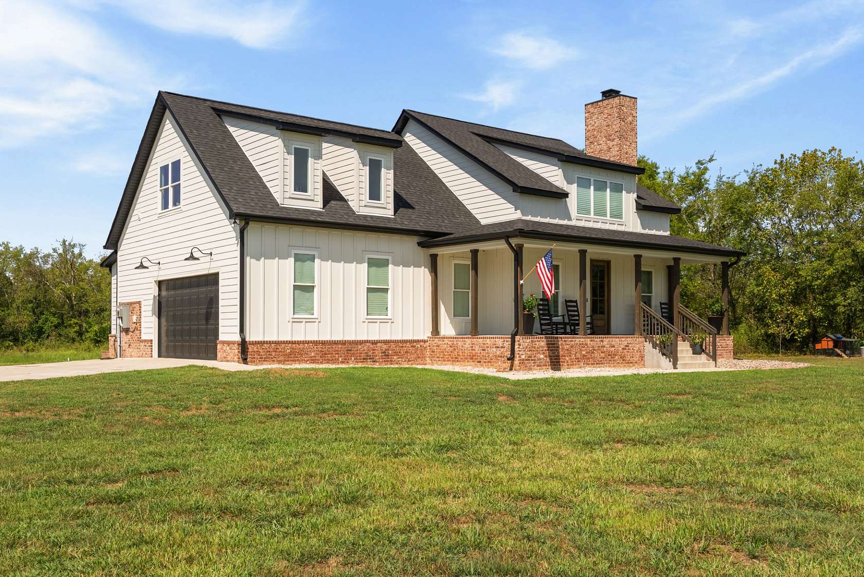 5 Acres of Land with Home for Sale in Bethpage, Tennessee