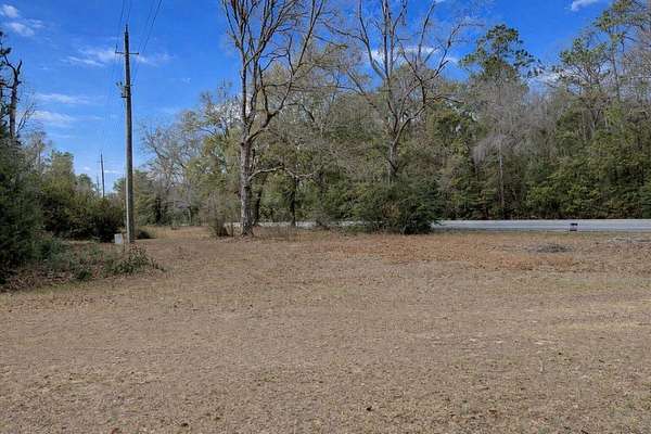 3.79 Acres of Residential Land for Sale in Ponce de Leon, Florida