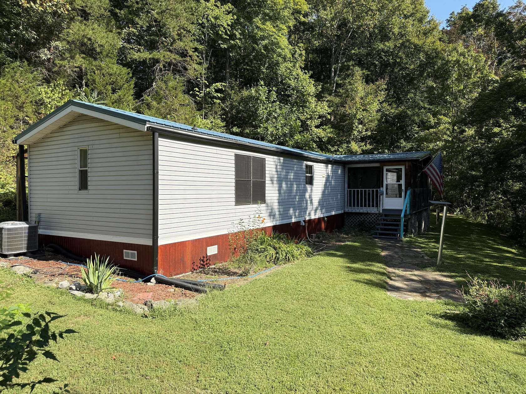 4.8 Acres of Land with Home for Sale in Monticello, Kentucky