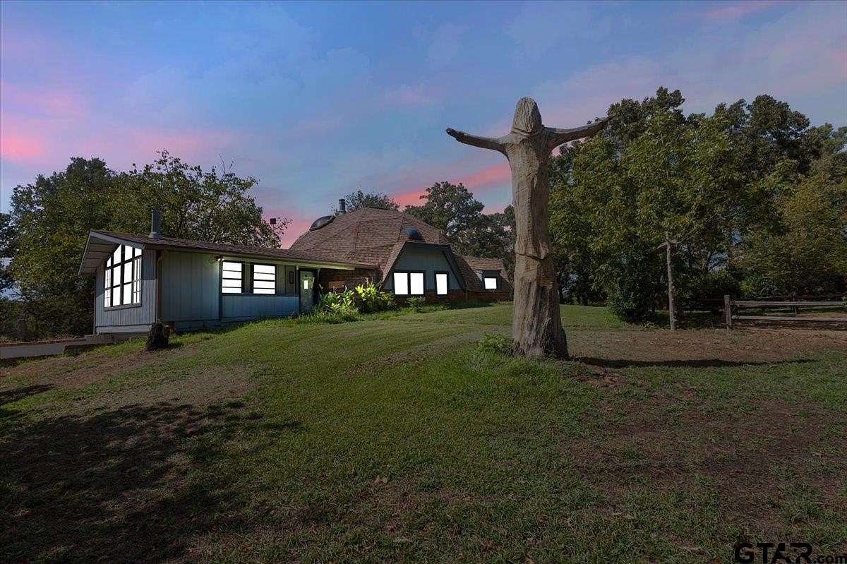 8 Acres of Land with Home for Sale in Alba, Texas