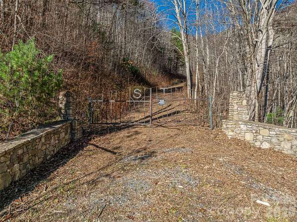 5 Acres of Residential Land for Sale in Marshall, North Carolina
