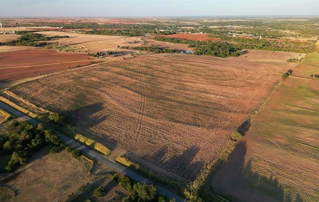 40 Acres of Agricultural Land for Sale in Piedmont, Oklahoma