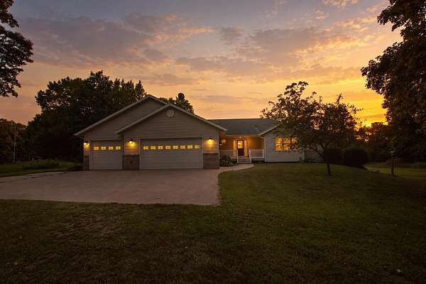 13.9 Acres of Land with Home for Sale in South Haven, Minnesota