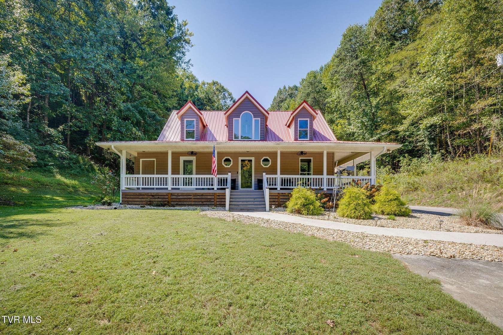 25 Acres of Recreational Land with Home for Sale in Mooresburg, Tennessee