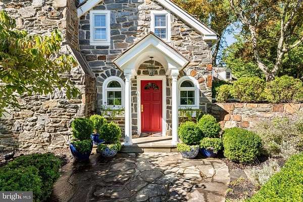3.2 Acres of Land with Home for Sale in Newtown Square, Pennsylvania
