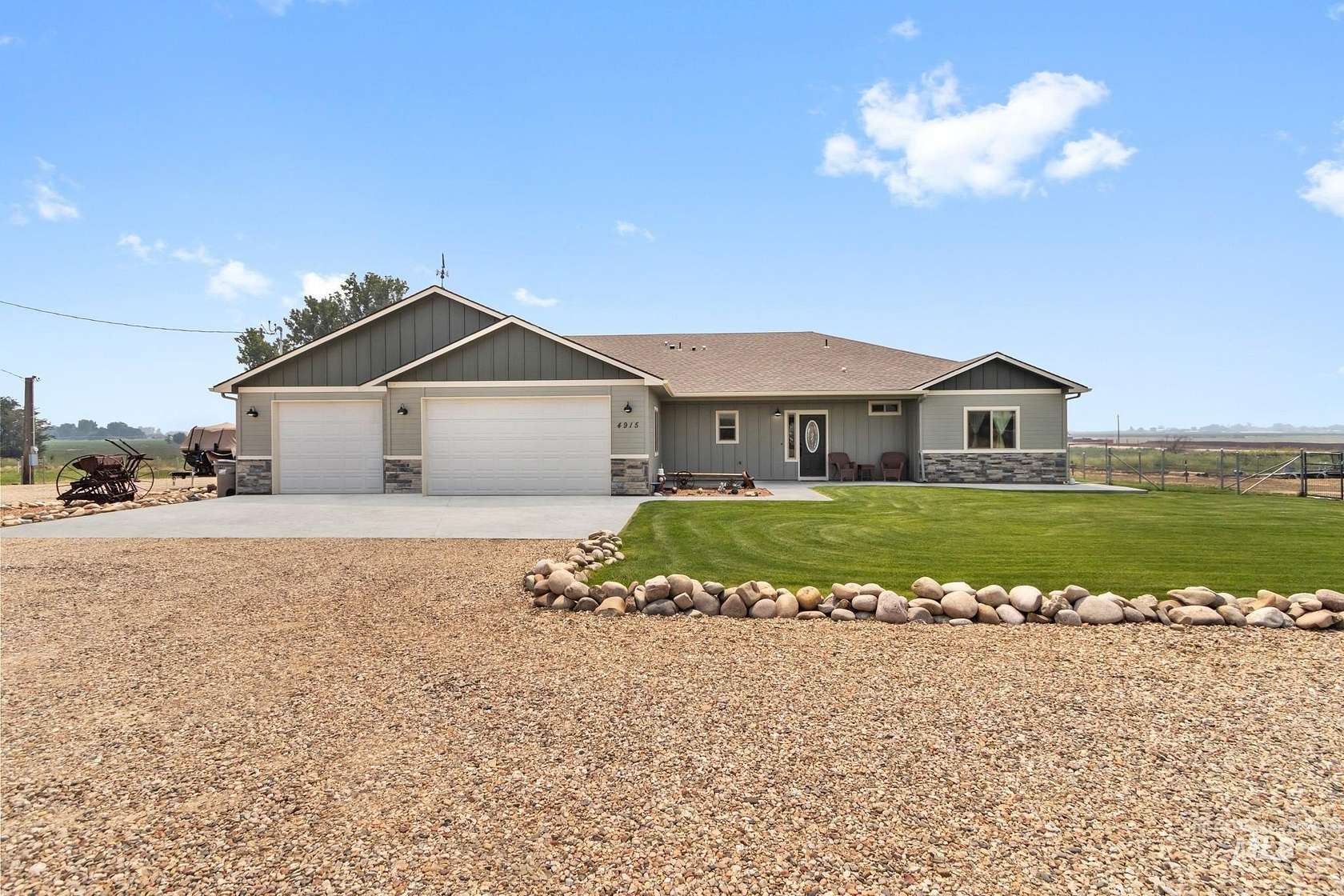 2.5 Acres of Land with Home for Sale in Kuna, Idaho