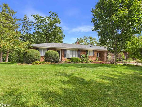 4.49 Acres of Land with Home for Sale in Donnellson, Iowa