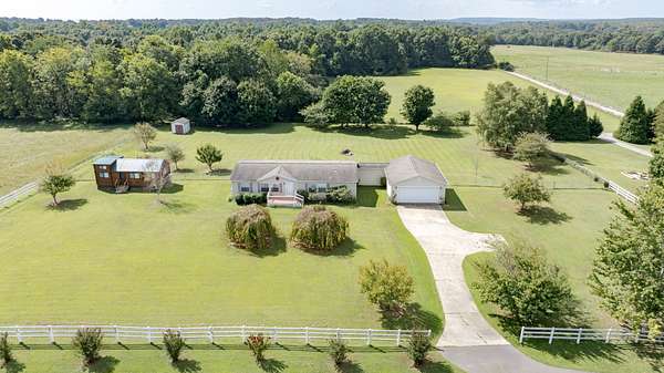 2.34 Acres of Land with Home for Sale in Dayton, Tennessee
