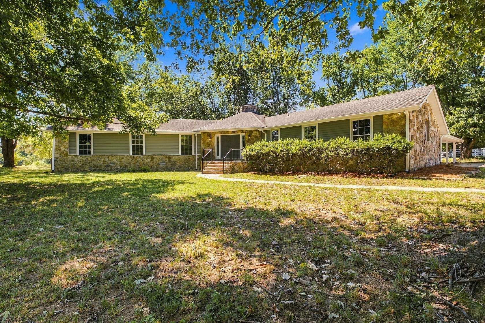 6.3 Acres of Land with Home for Sale in Gallatin, Tennessee