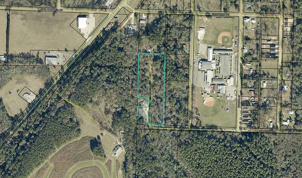 4.86 Acres of Mixed-Use Land for Sale in Laurel Hill, Florida