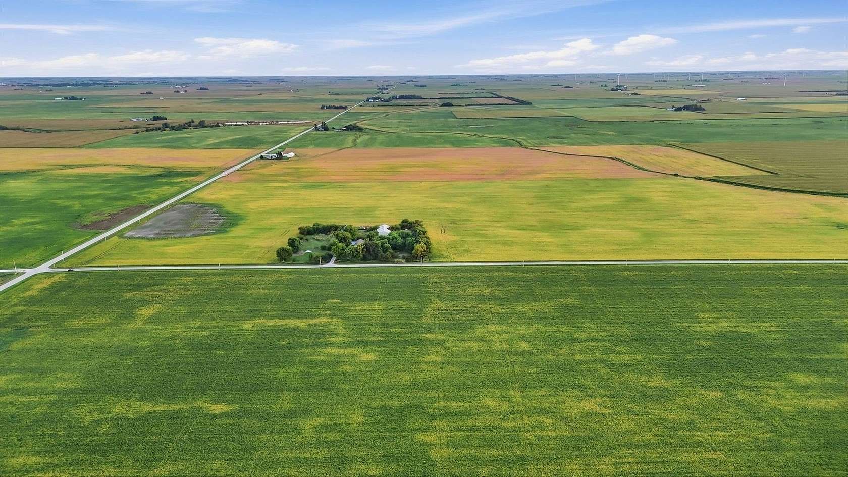 233 Acres of Agricultural Land for Sale in Strawn, Illinois
