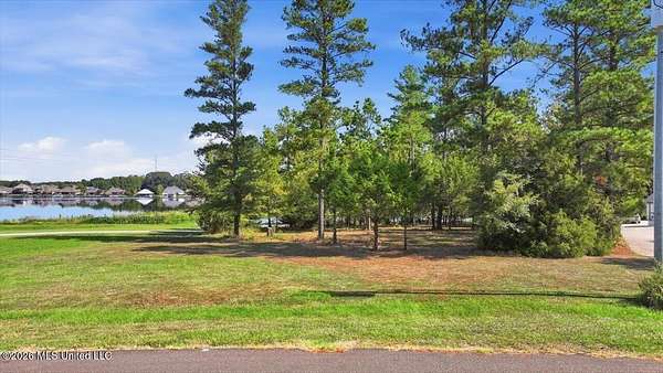1.12 Acres of Residential Land for Sale in Madison, Mississippi