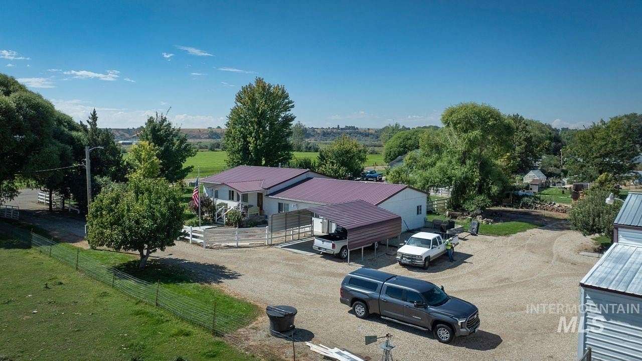 8 Acres of Land with Home for Sale in Caldwell, Idaho