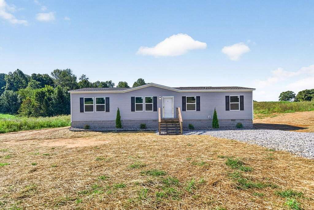 3.45 Acres of Land with Home for Sale in Sparta, Tennessee