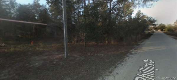0.92 Acres of Residential Land for Sale in Dunnellon, Florida