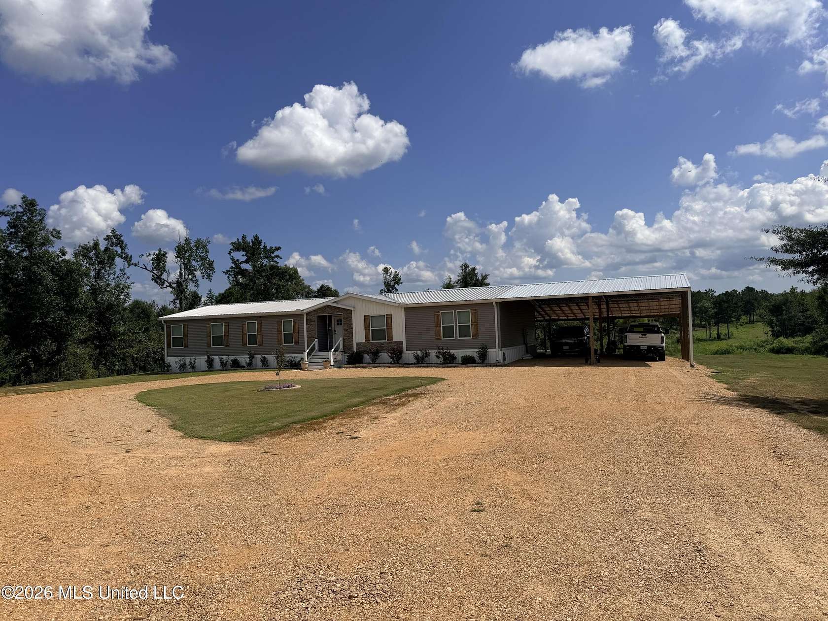 20 Acres of Land with Home for Sale in Bogue Chitto, Mississippi