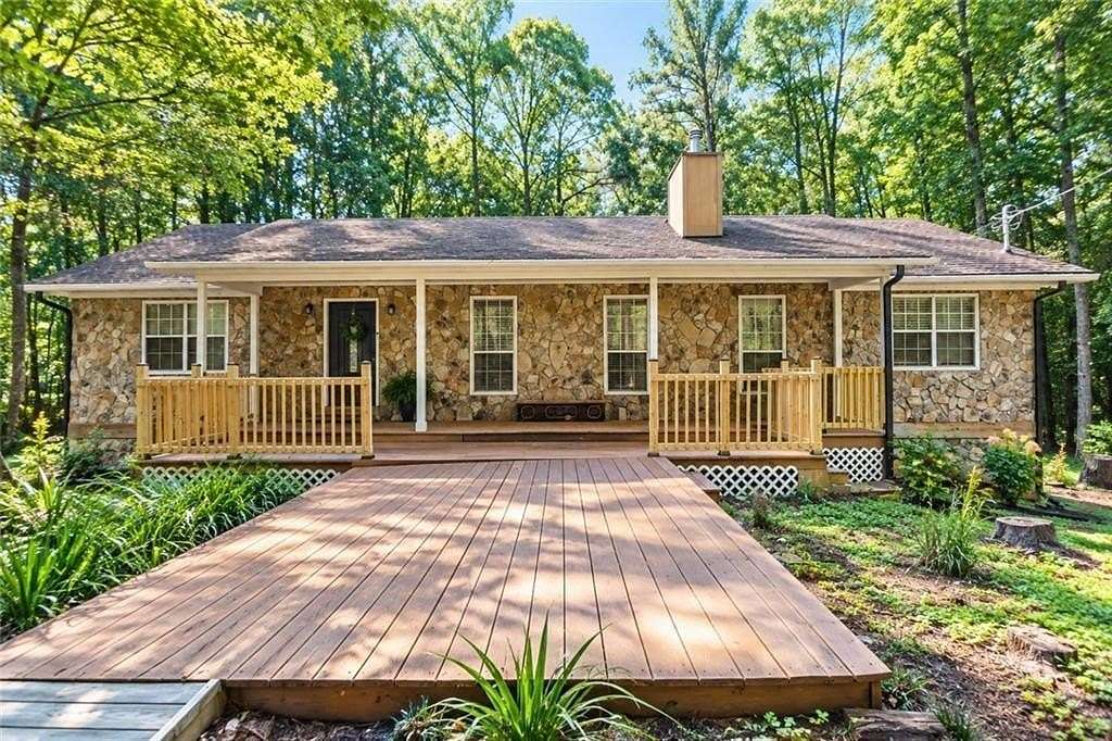 7 Acres of Land with Home for Sale in Douglasville, Georgia