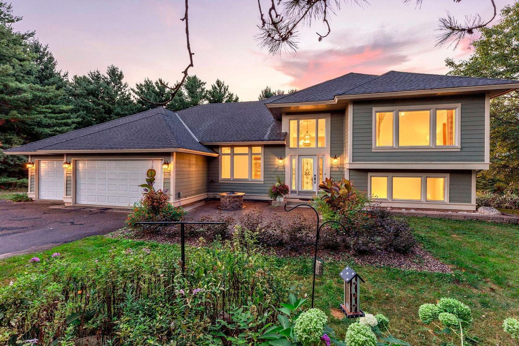 2.5 Acres of Land with Home for Sale in Stillwater, Minnesota