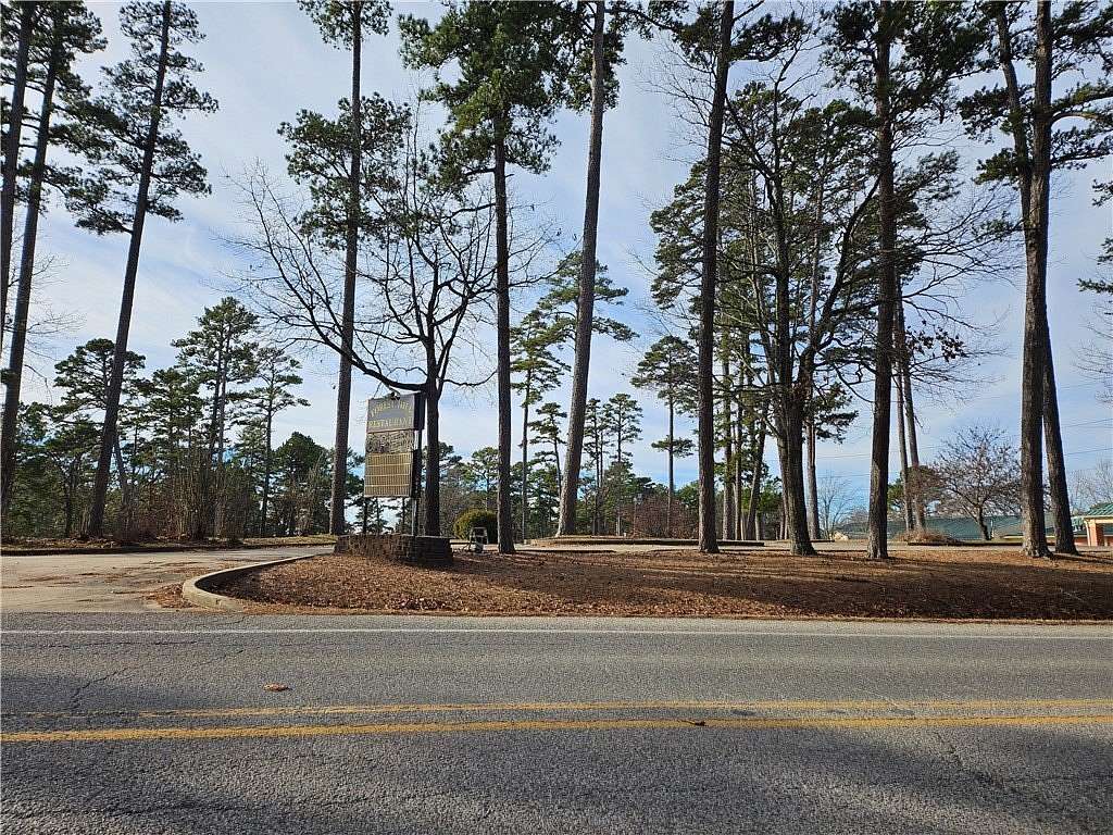 1.55 Acres of Commercial Land for Sale in Eureka Springs, Arkansas