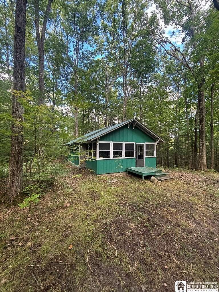 13.9 Acres of Improved Recreational Land for Sale in Hammondsport, New York