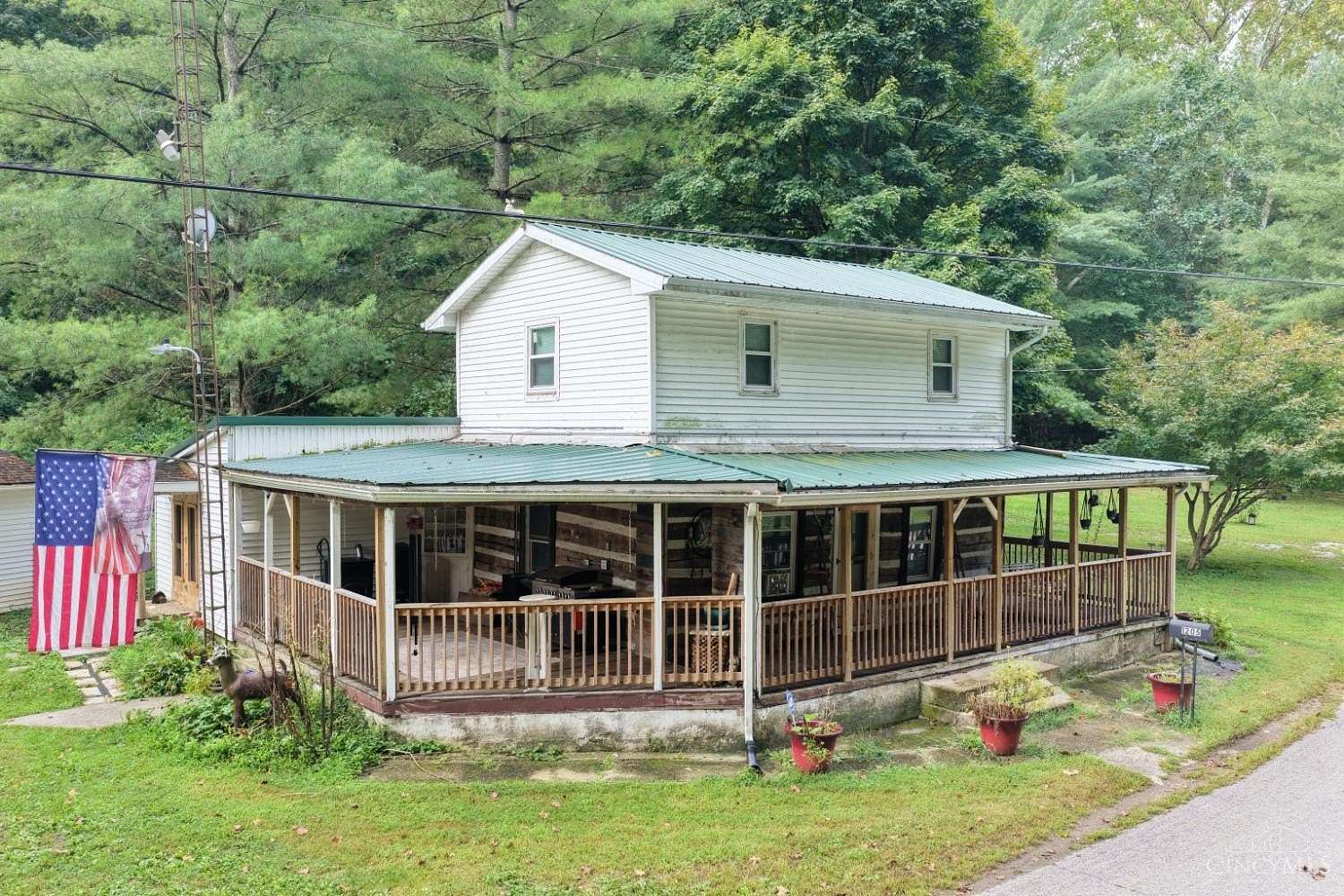 10.1 Acres of Recreational Land with Home for Sale in Blue Creek, Ohio