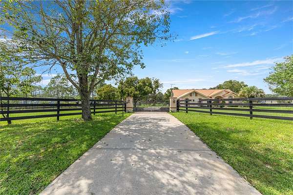 3.18 Acres of Land with Home for Sale in Ocala, Florida