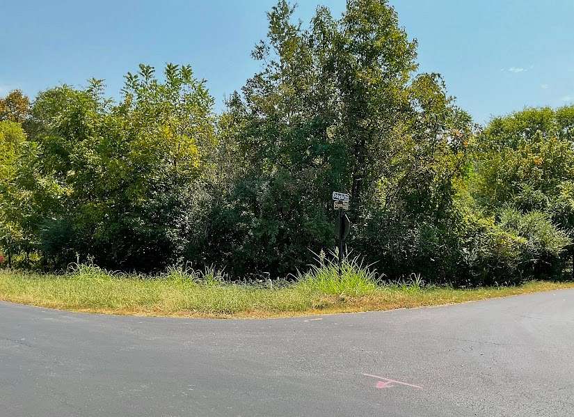 0.3 Acres of Residential Land for Sale in Loudon, Tennessee