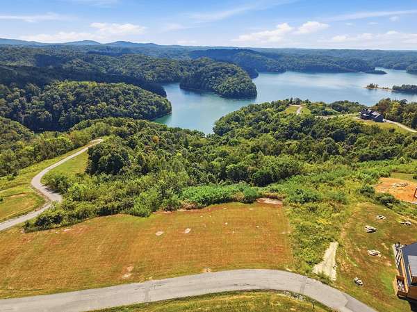 0.86 Acres of Residential Land for Sale in Hilham, Tennessee