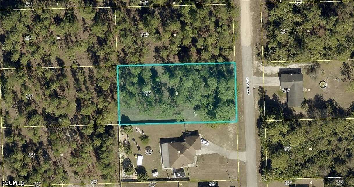 0.5 Acres of Residential Land for Sale in Lehigh Acres, Florida